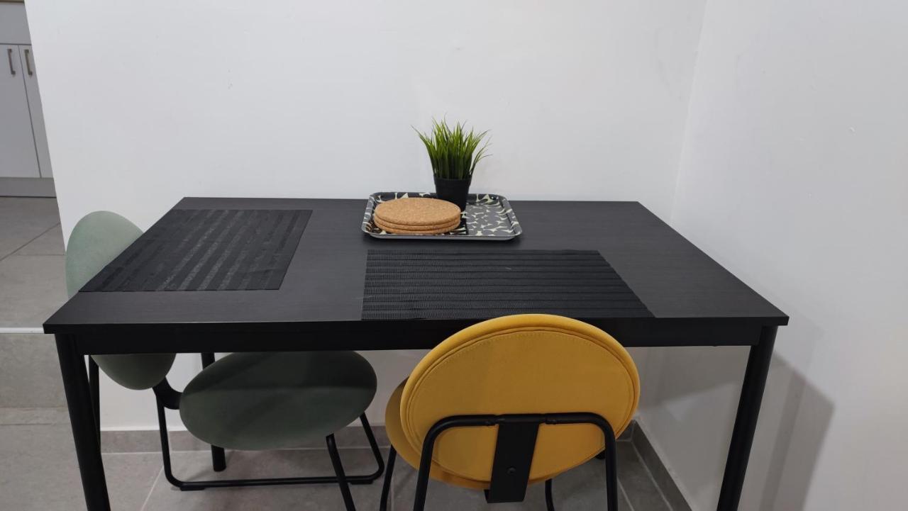Studio Apartment 12 Minutes From Bahai'S Garden Haifa Ngoại thất bức ảnh